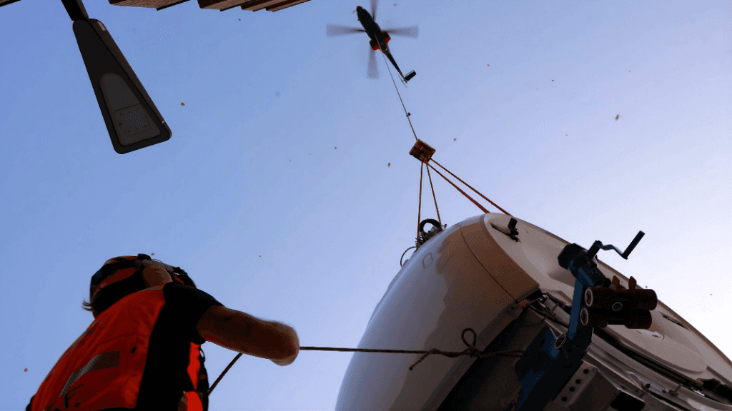 Livraison d'une IRM en hélicoptère par P2M